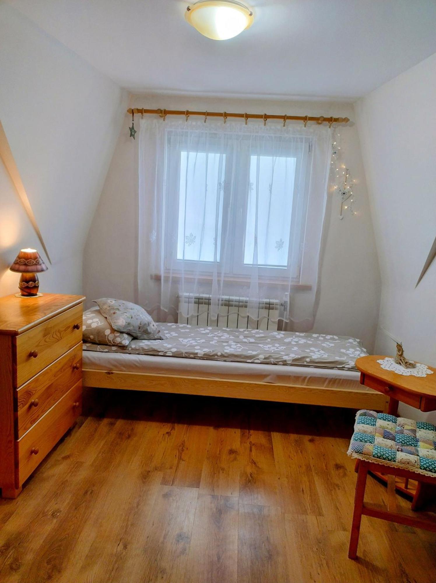 Dom Sloneczko Pokoje Do Wynajecia W Bialowiezy Białowieża Kamer foto